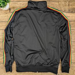 Športová čierna mikina s panelom v farbách Reggae